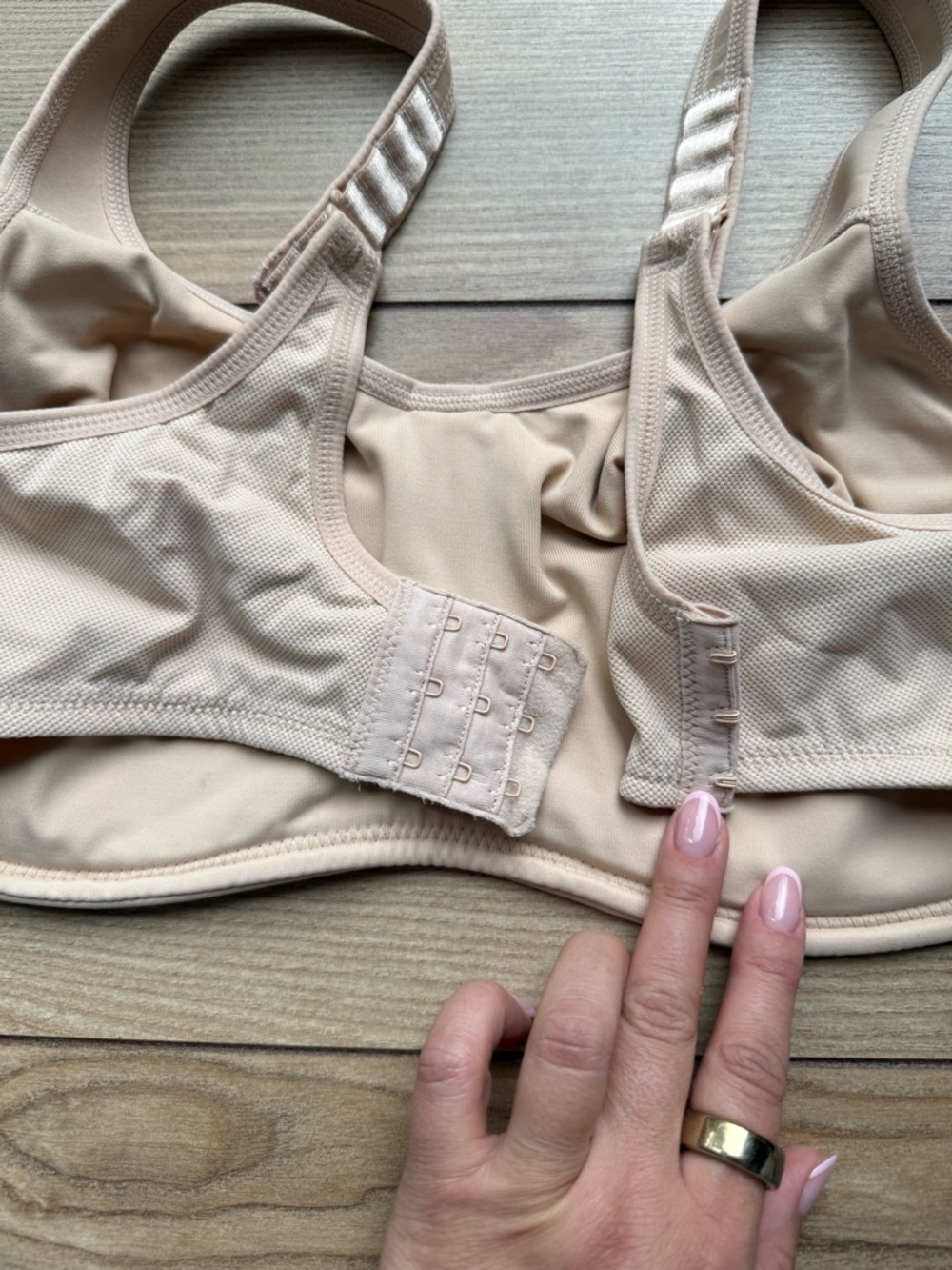 Wacoal Sport 38DD bra - Picture 4 of 8